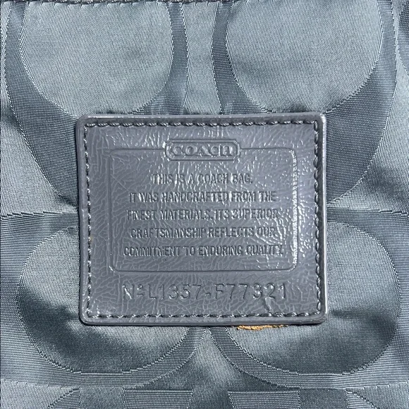 Coach Signature Nylon Packable Tote with Pouch G0019 - Picture 4 of 7